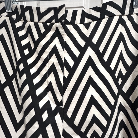 Niu Casual Pants in Black and Light Ivory, Size S - Picture 7 of 12